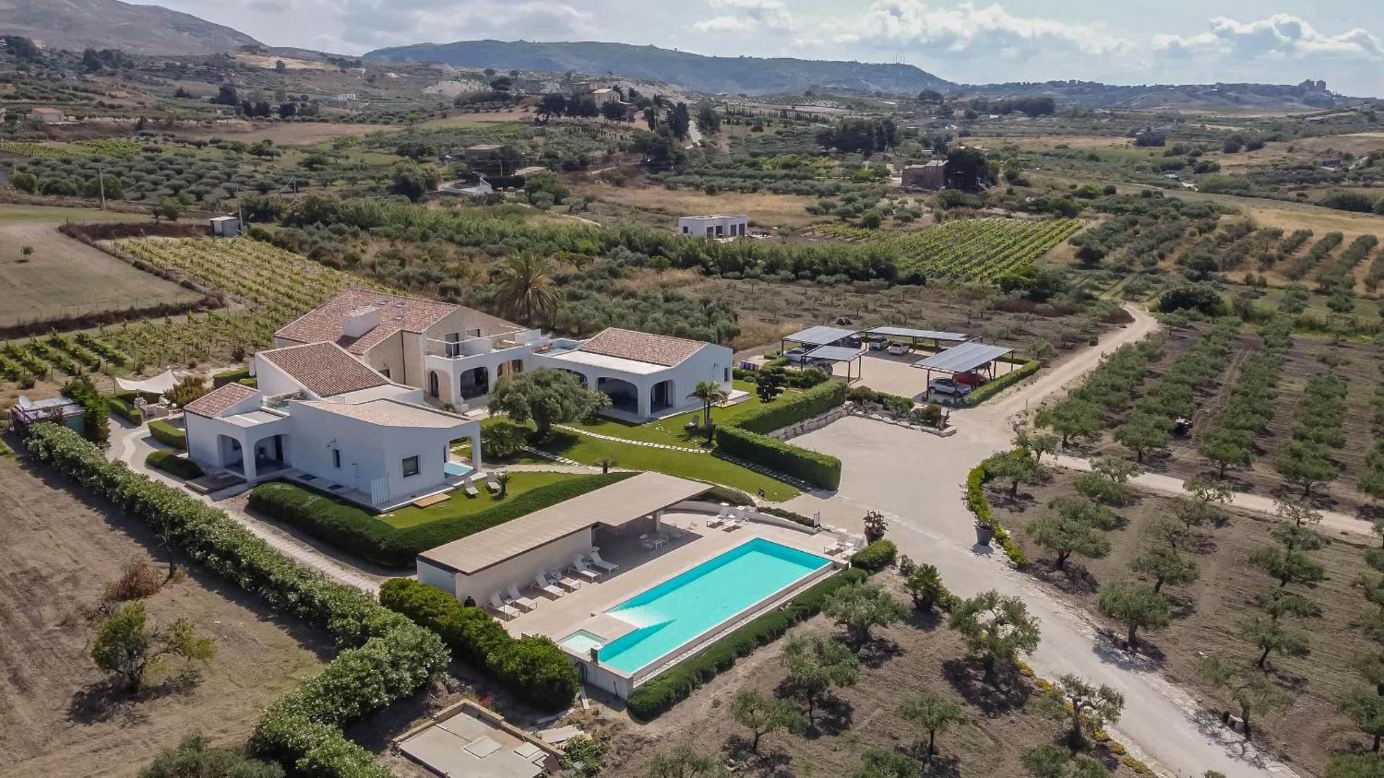 Borgo Giallonardo Wine Relais 雷阿尔蒙特 外观 照片