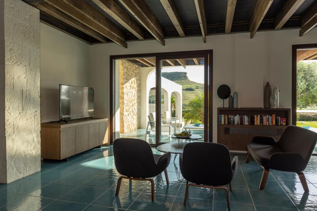 Borgo Giallonardo Wine Relais 雷阿尔蒙特 外观 照片